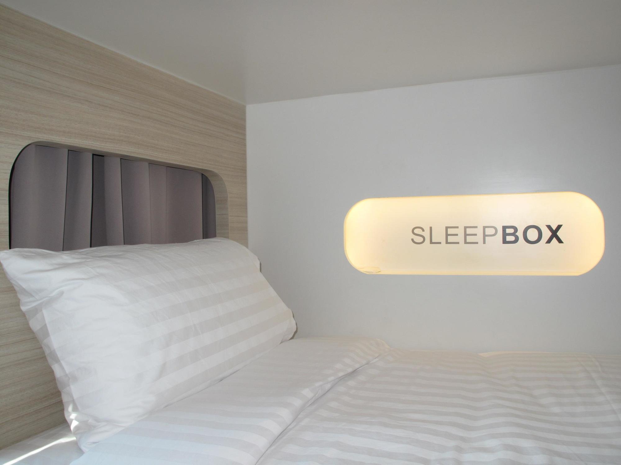 Sleepbox Chiangmai Hotel チエンマイ エクステリア 写真