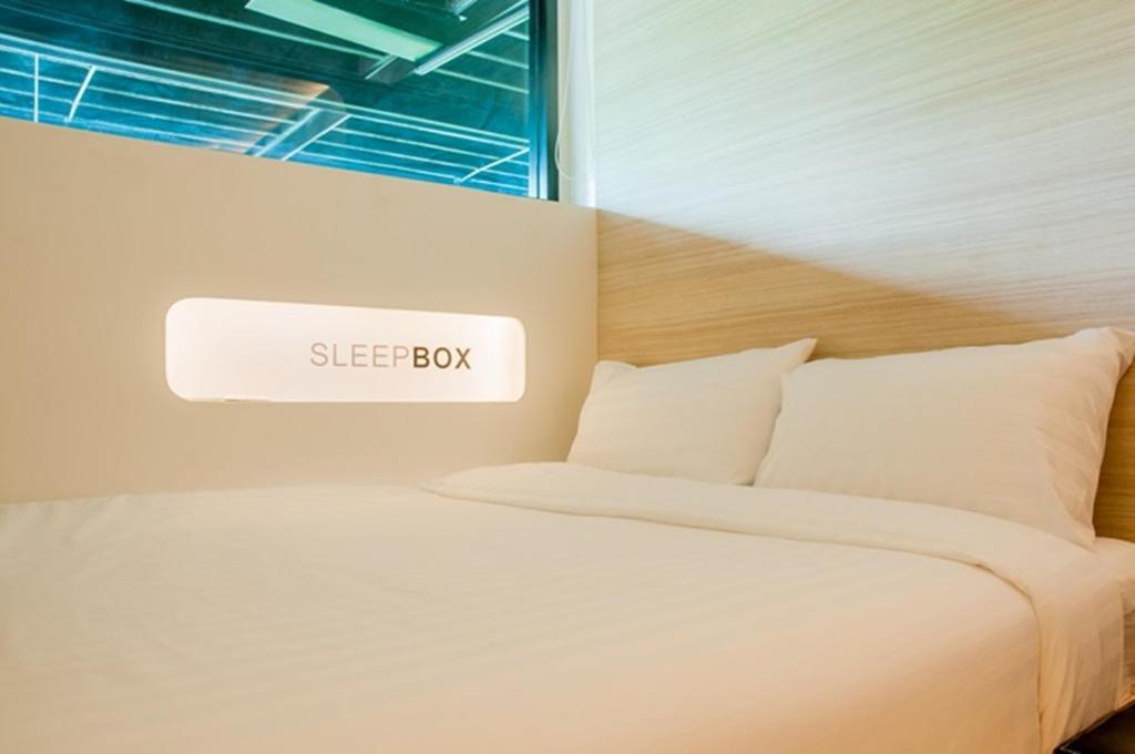 Sleepbox Chiangmai Hotel チエンマイ 部屋 写真