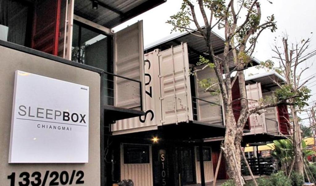 Sleepbox Chiangmai Hotel チエンマイ エクステリア 写真