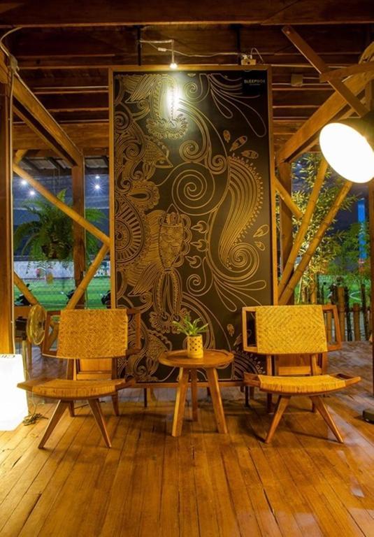 Sleepbox Chiangmai Hotel チエンマイ エクステリア 写真